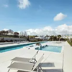 View With Pool Албуфейра