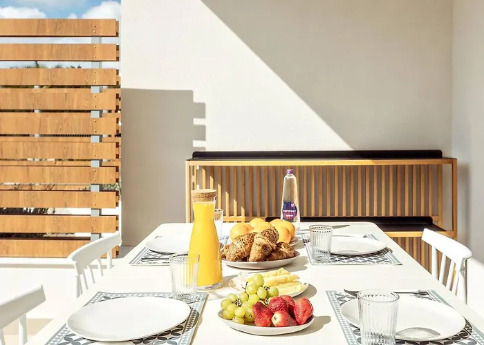 View With Pool 公寓 *