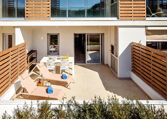 View With Pool * 阿尔布费拉