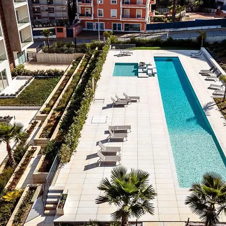 View With Pool Apartmán